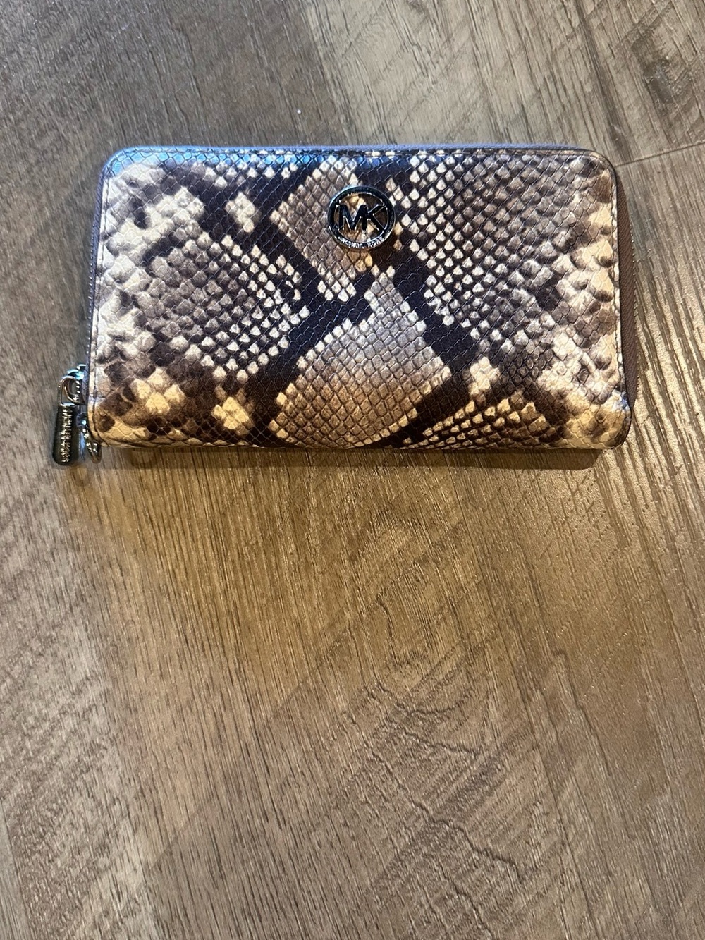 Michael Kors Snake Print Zip-Around Wallet – Neutral Brown/Taupe